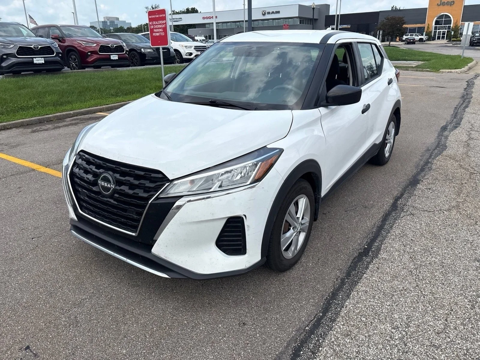 Used 2022 Fresh Powder Nissan S image 8
