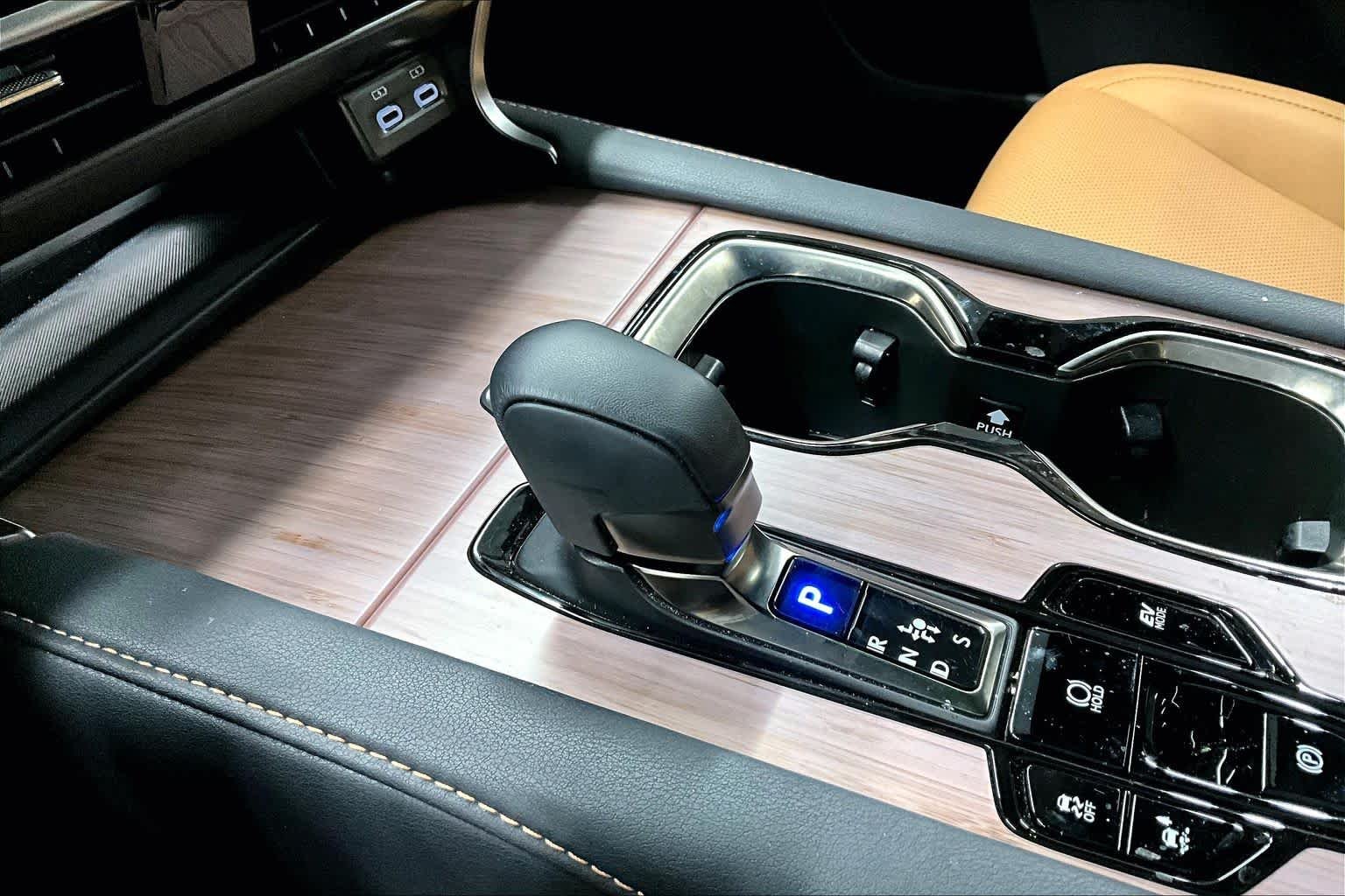 2026 Lexus RX Hybrid 350h - Photo 17