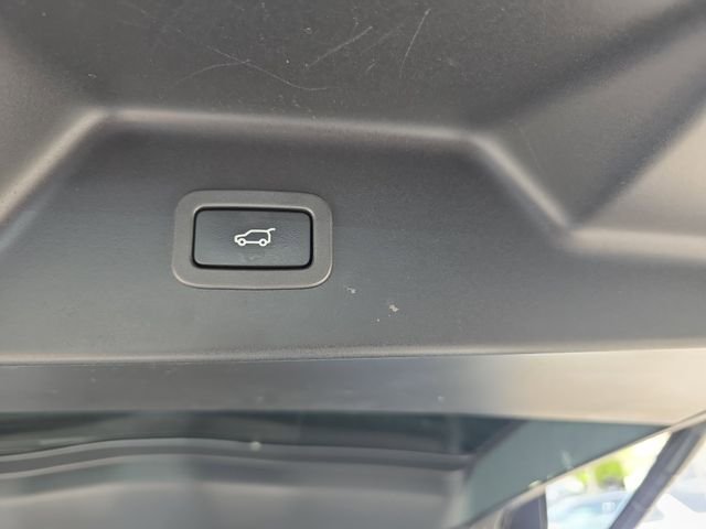 Used 2019 Santorini Black Metallic Land Rover 5.0L V8 Supercharged Autobiography image 16