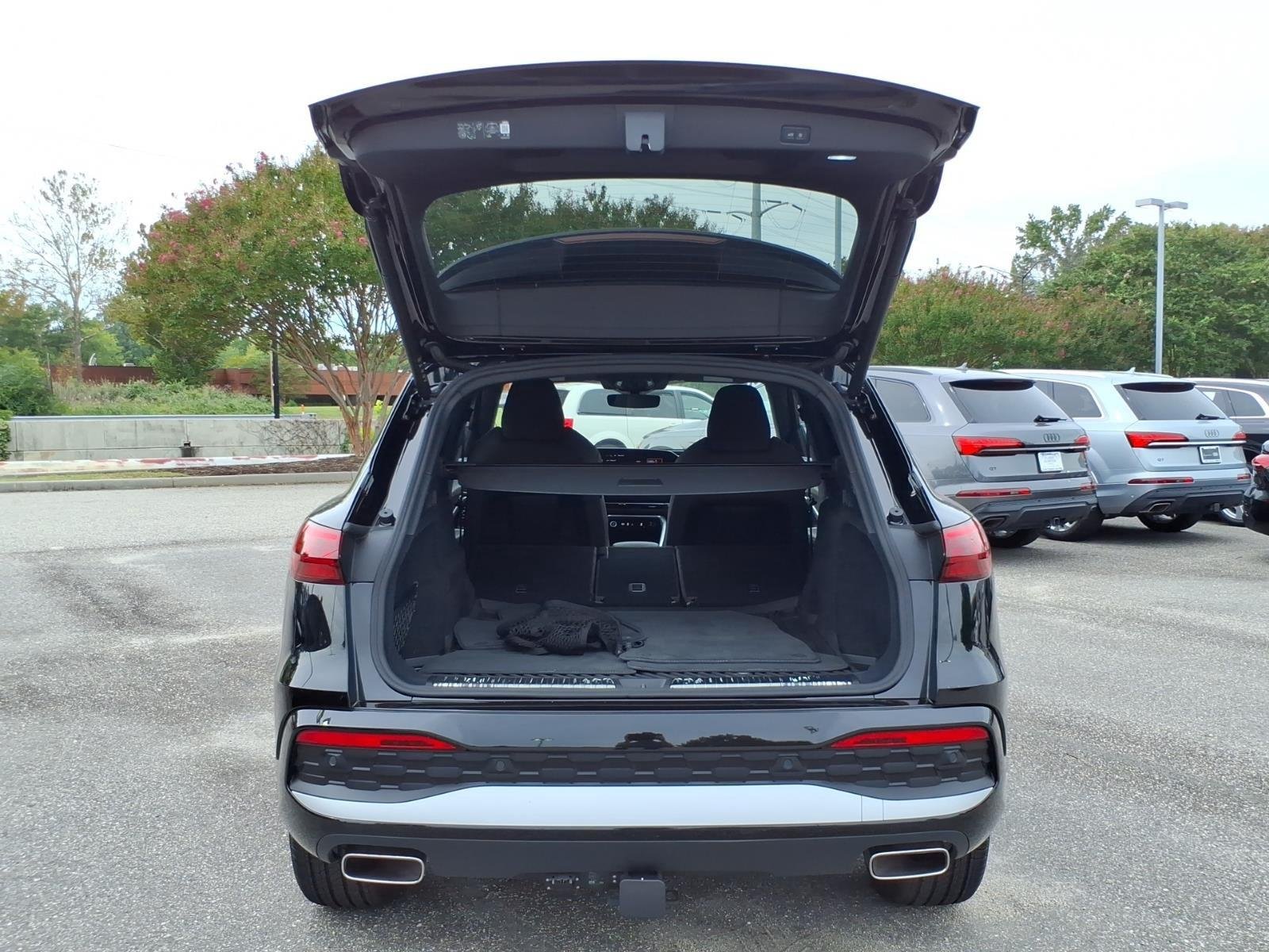 Used 2025 Mythos Black Metallic Audi Premium Plus image 30