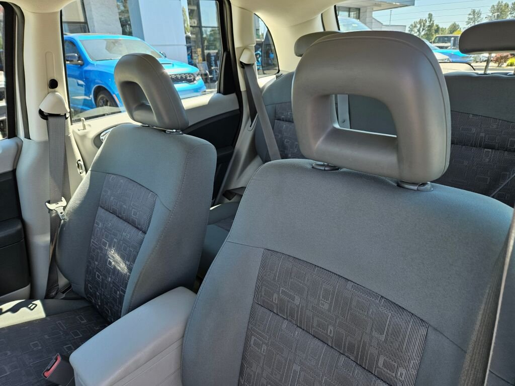 Used 2009 Bright Silver Metallic Clear Coat Chrysler LX image 17