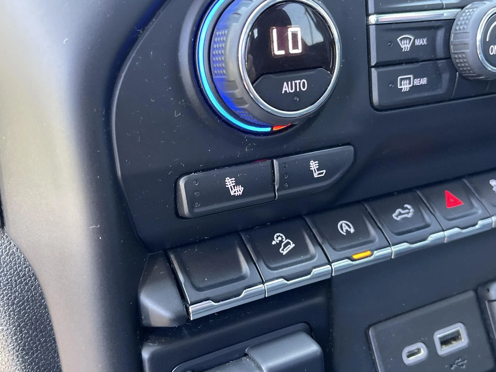 Used 2021 SILVER ICE METALLIC Chevrolet LT Trail Boss image 31
