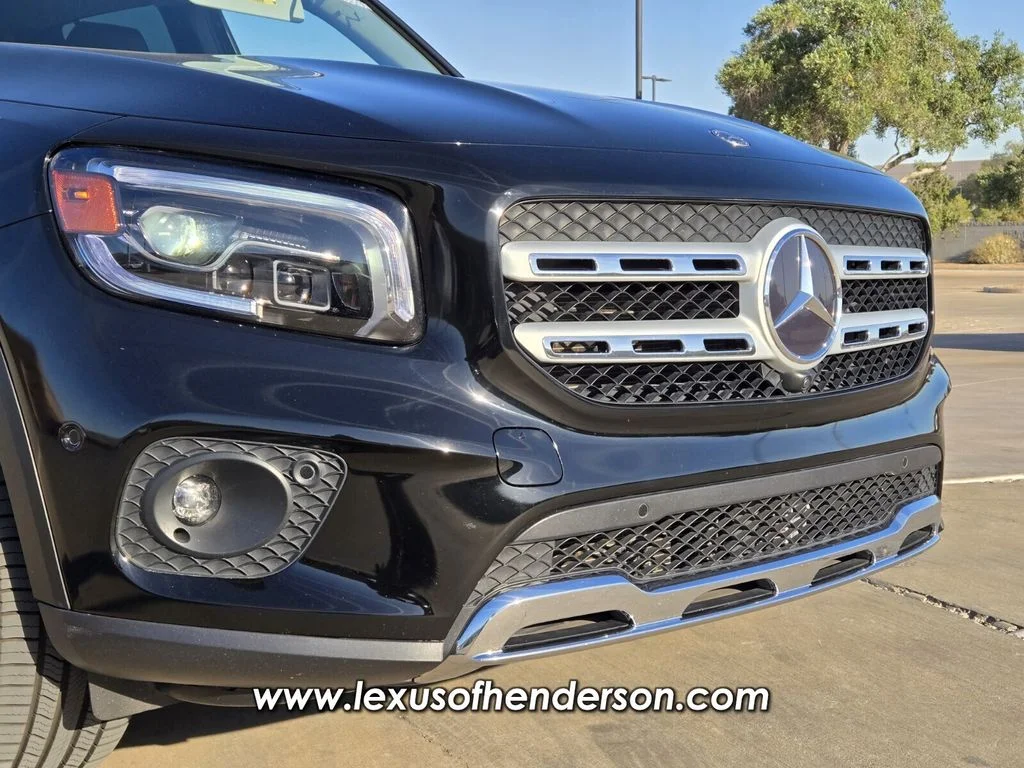 Used 2022 Black Mercedes-Benz GLB 250 image 7