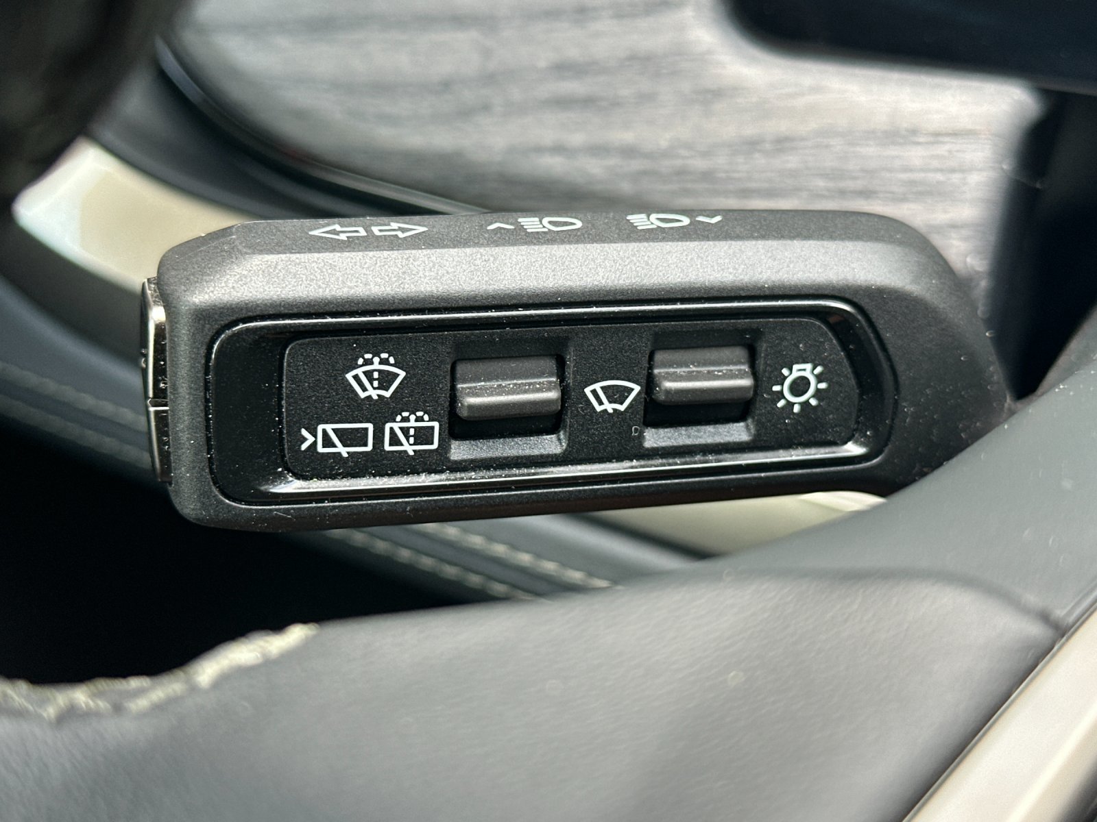 Used 2023 Red Canyon Rivian Adventure 4D Sport Utility image 32