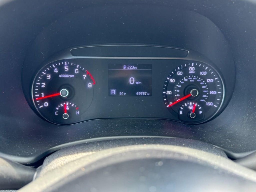 Used 2020 Gray Kia S image 21