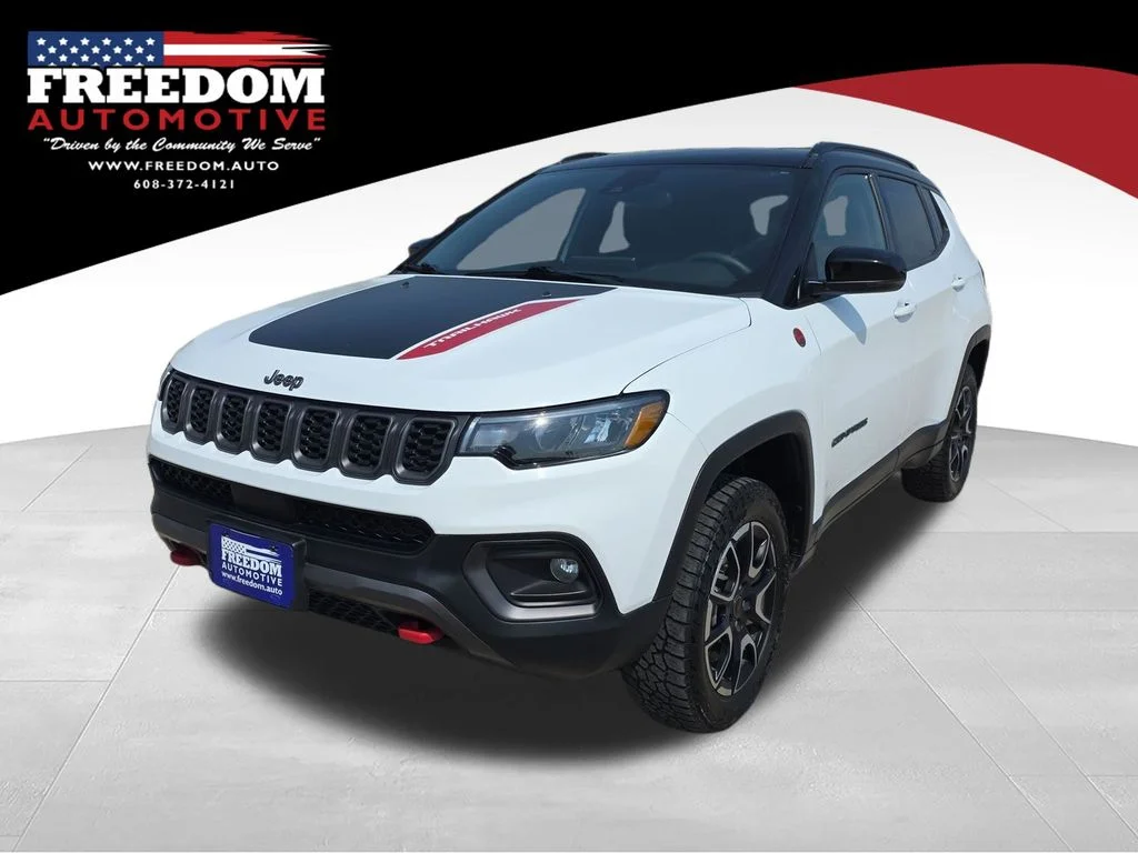 Used 2025 White Jeep Trailhawk image 1