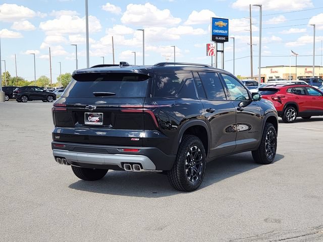 2027 Chevrolet Traverse Z71 - Photo 7