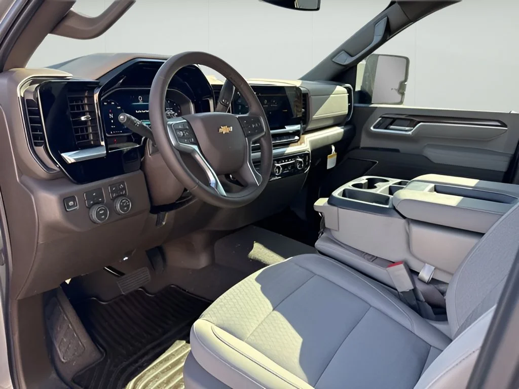 New 2026 Sterling Gray Metallic Chevrolet LT image 9