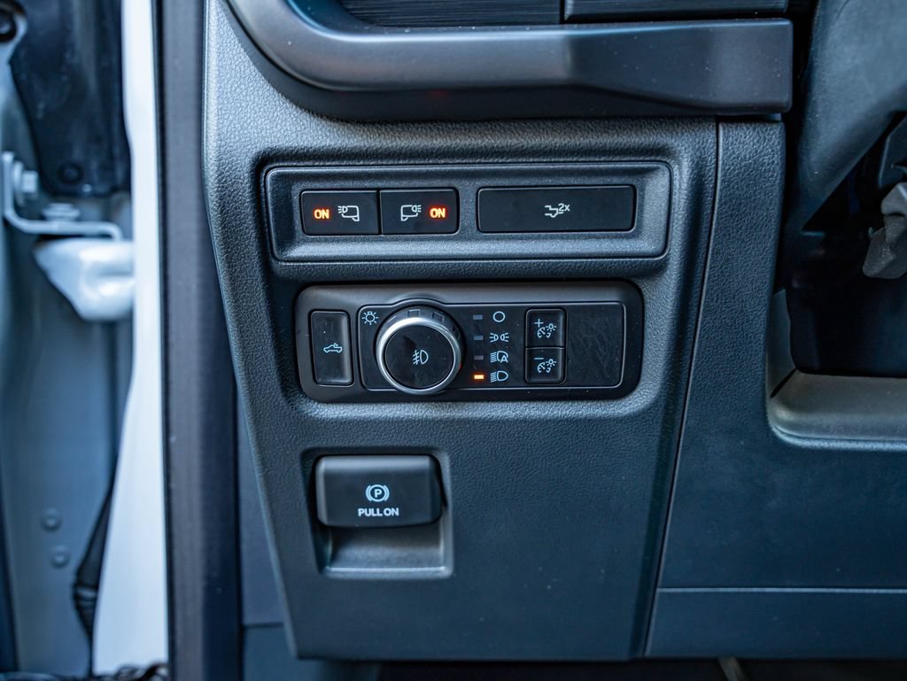 Used 2024 Avalanche Ford XLT image 11