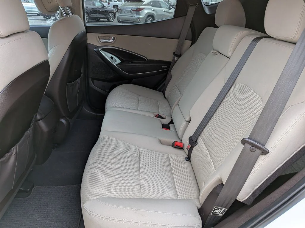 Used 2017 White Hyundai 2.4 Base image 15