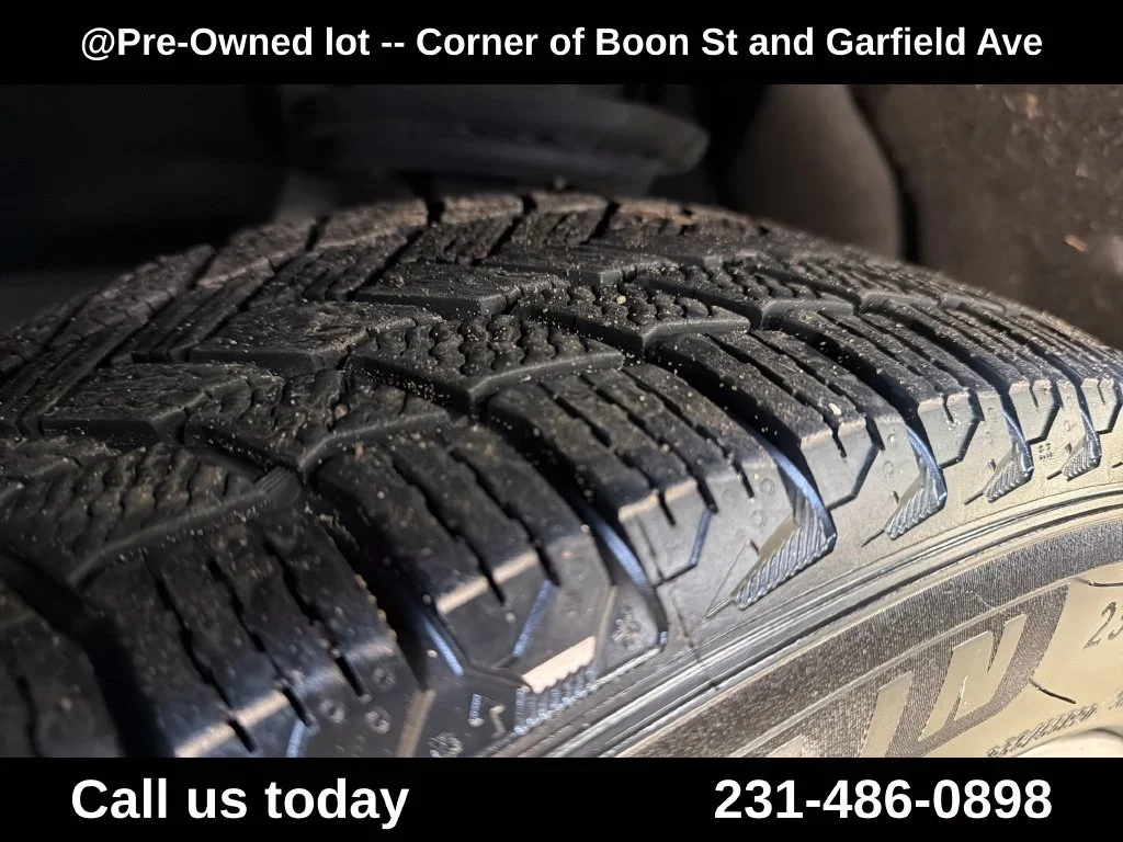 Used 2022 Black Cadillac Premium Luxury image 12