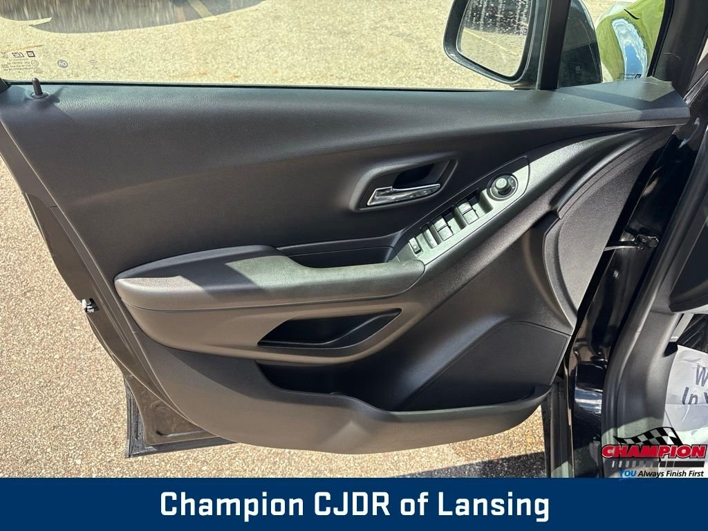 Used 2019 Black Chevrolet LT image 12
