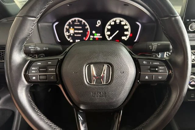 Certified Used 2025 Platinum White Pearl Honda Sport image 28