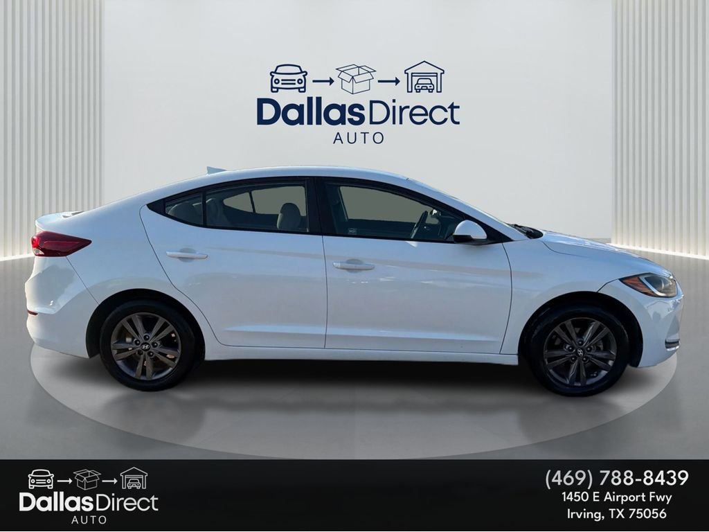 Used 2017 Quartz White Pearl Hyundai SE image 5