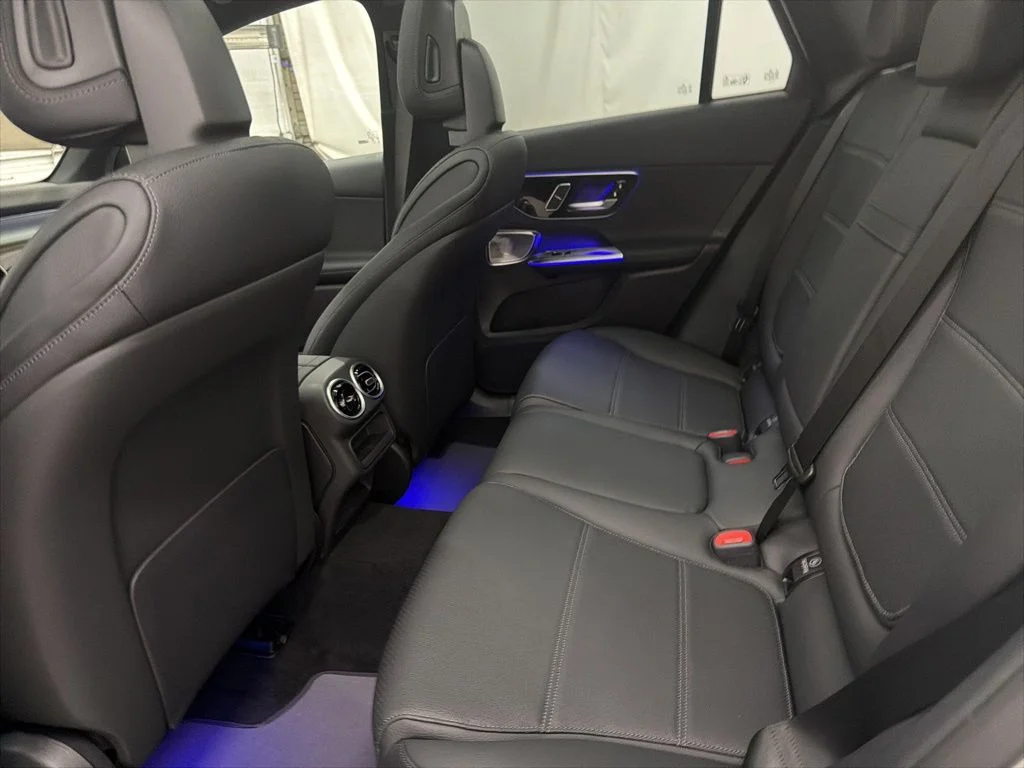 New 2026 Silver Mercedes-Benz GLC 300 image 19