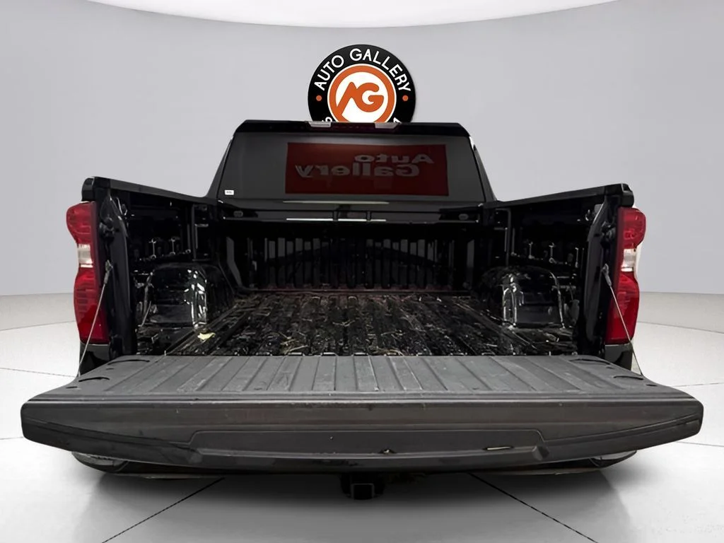 Used 2023 Black Chevrolet Custom image 26