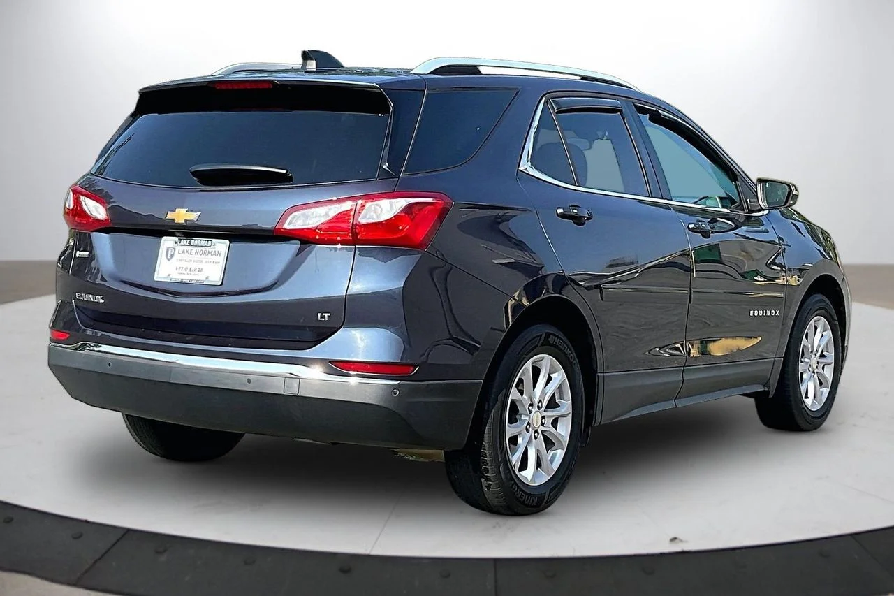 Used 2018 Blue Chevrolet LT image 8