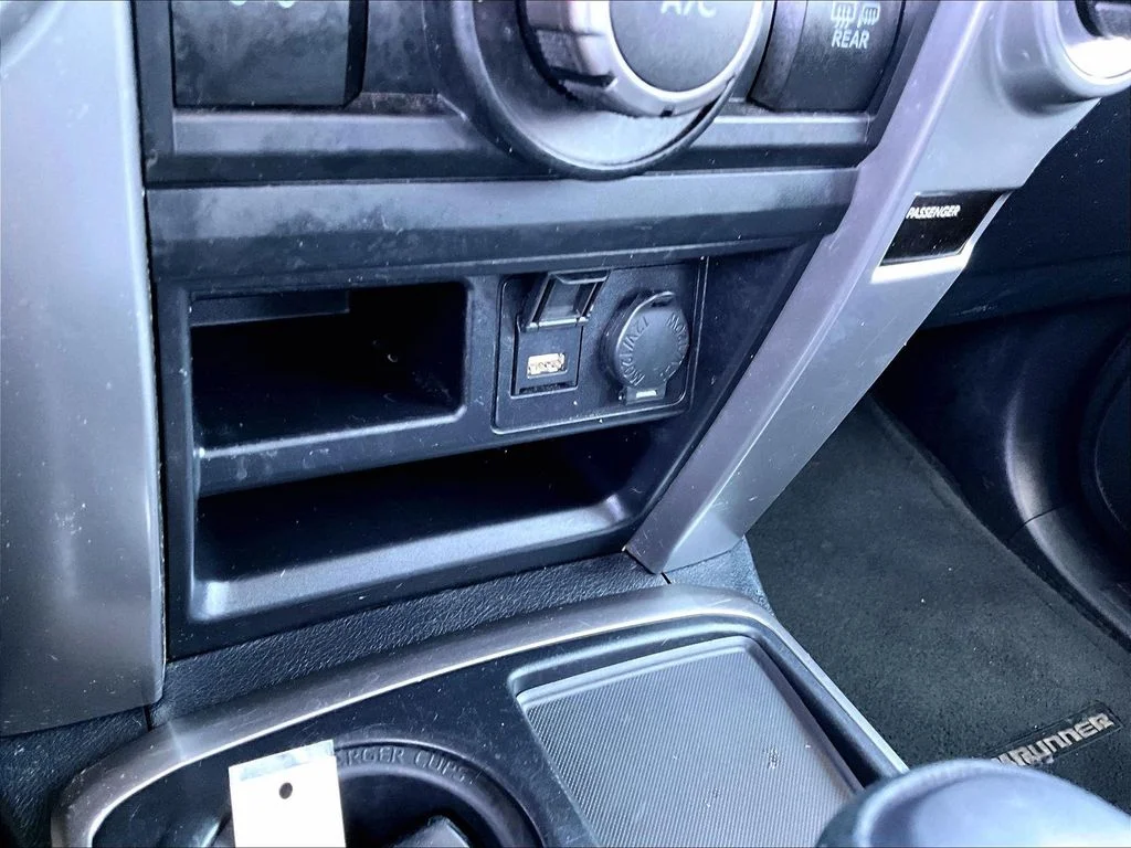 Used 2022 Magnetic Gray Metallic Toyota SR5 image 27