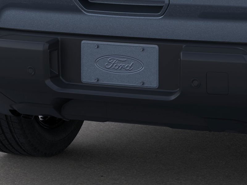 New 2025 Azure Gray Metallic Tri-Coat Ford Outer Banks® image 23