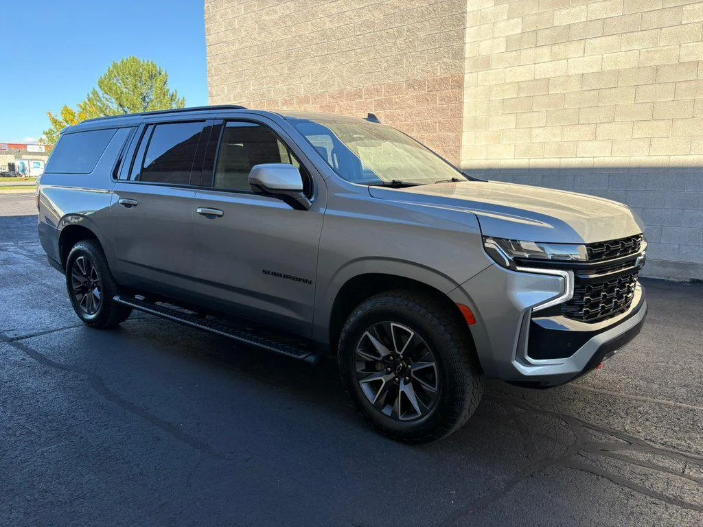 Used 2023 Dark Ash Metallic Chevrolet Z71 image 5