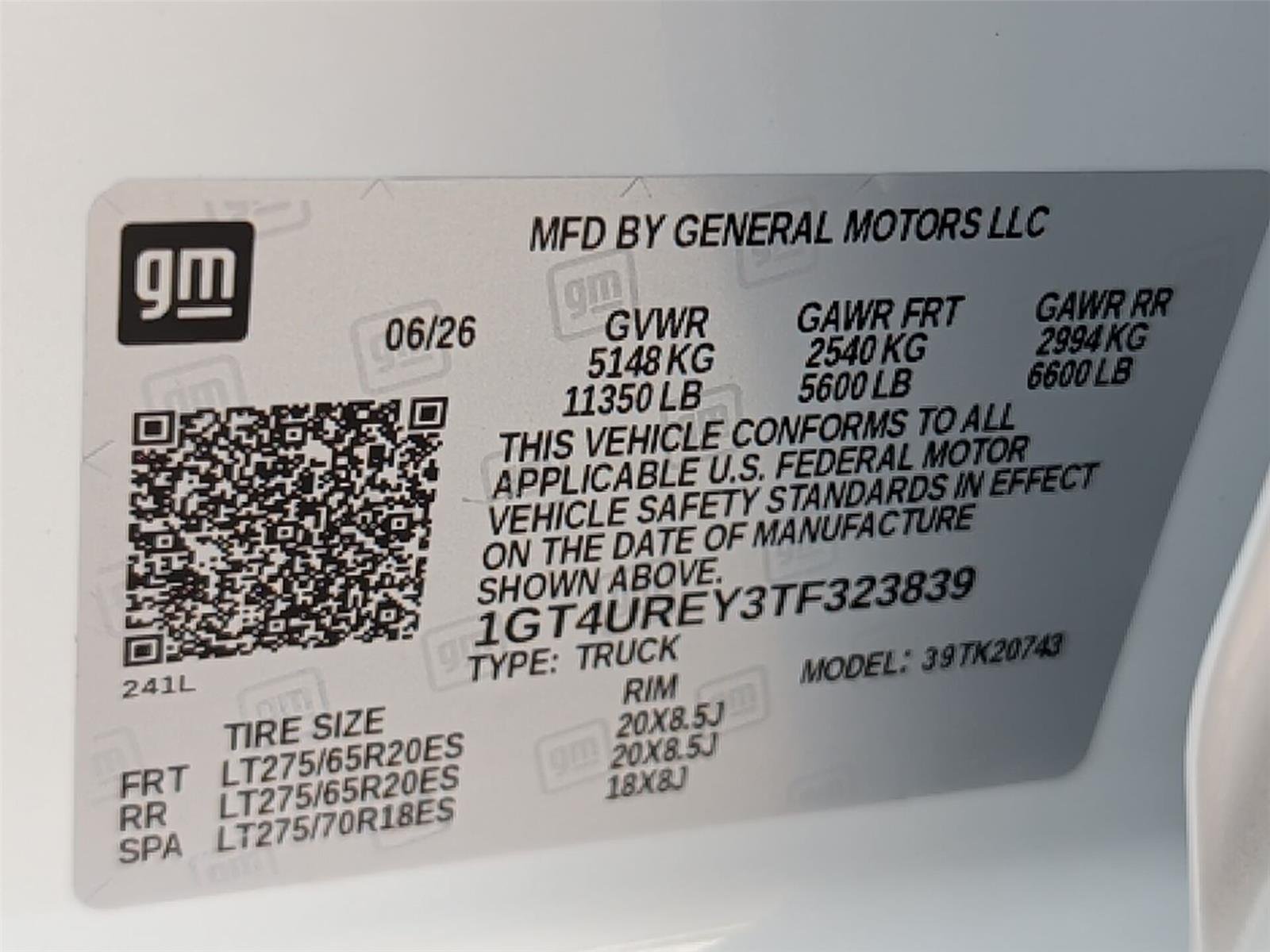 New 2026 Glacier White Tricoat GMC Denali image 44