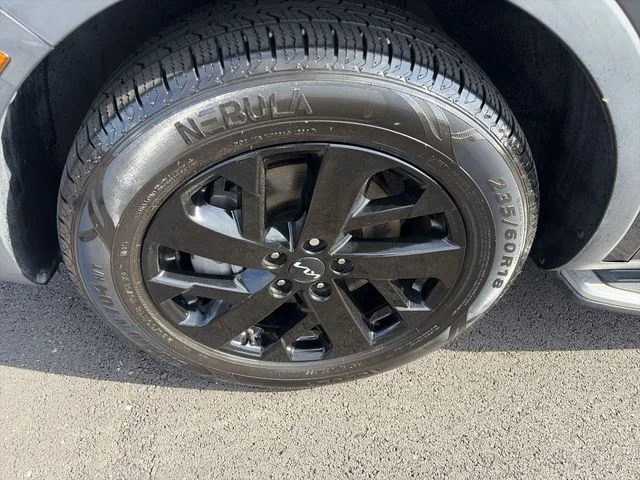 Used 2022 Gray Kia S image 10