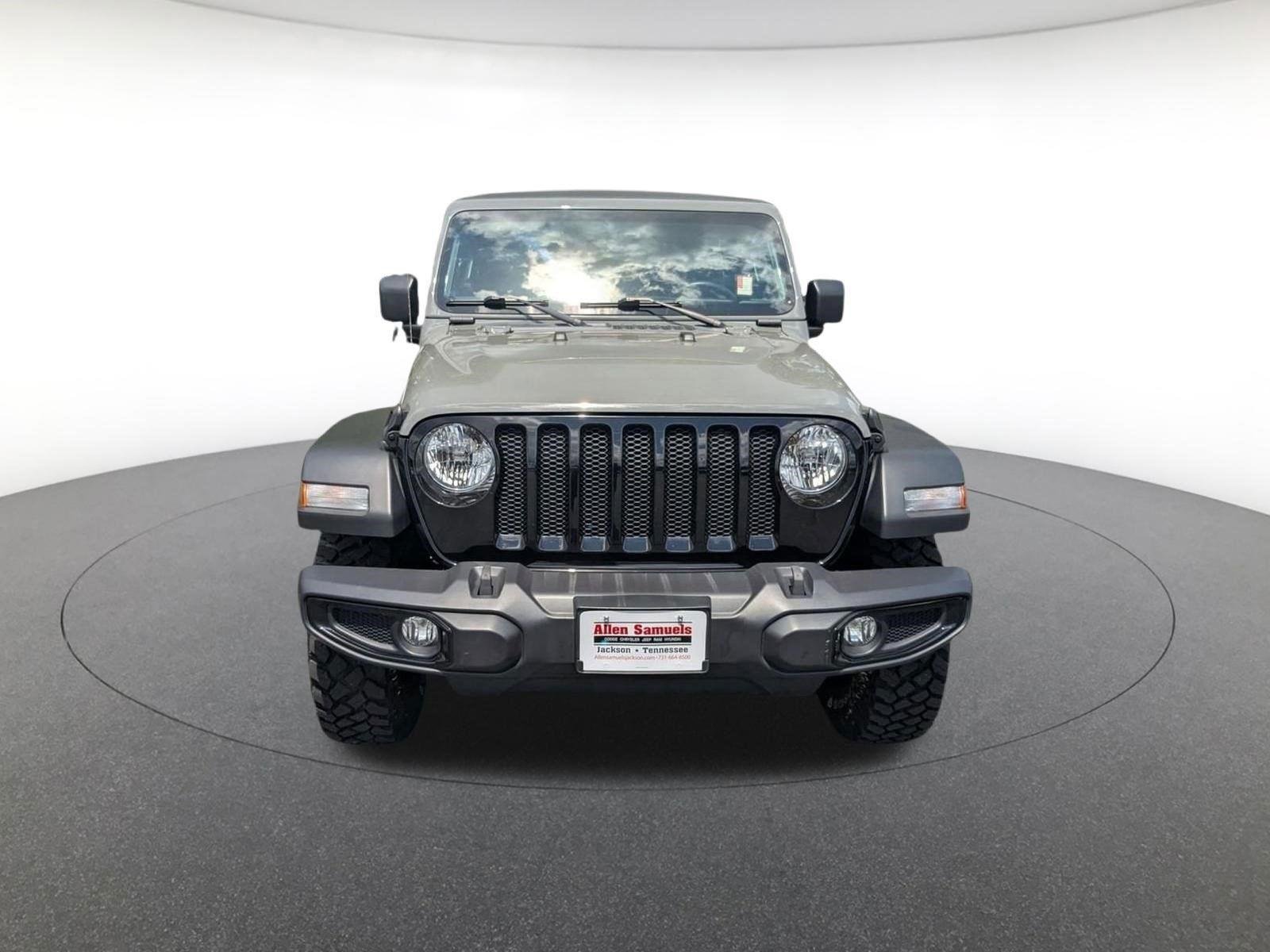 Used 2022 Sting-Gray Clearcoat Jeep Unlimited Willys Sport image 9