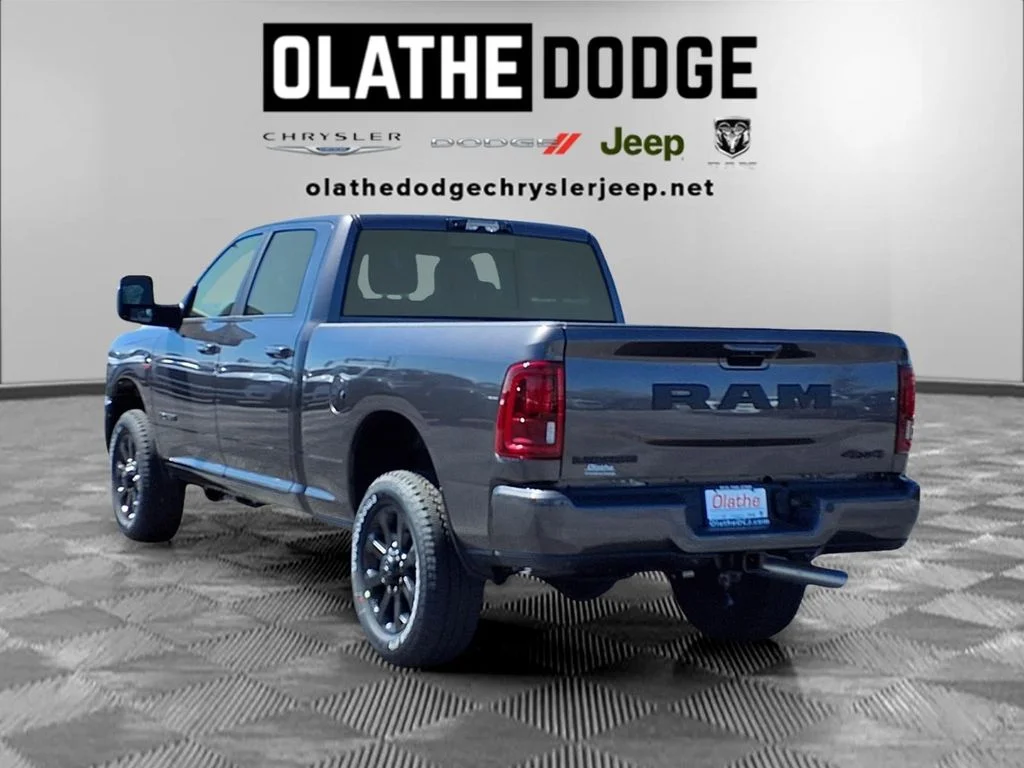 New 2026 Granite Crystal Metallic Clear-Coat Exterior Paint RAM Laramie image 3