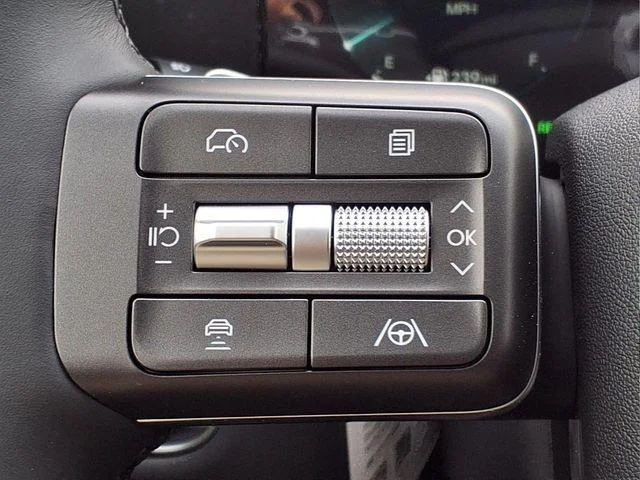 New 2026 Black Hyundai SEL image 20