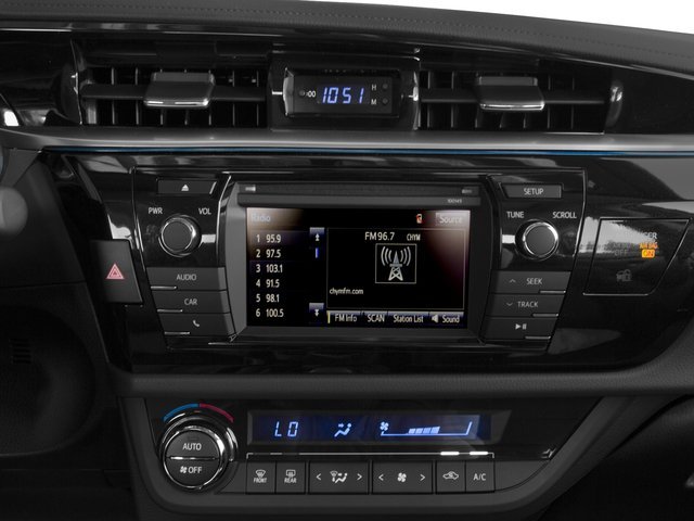 Used 2016  Toyota  image 10