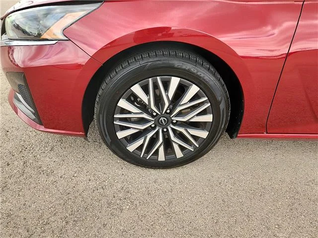 Used 2024 Scarlet Ember Nissan 2.5 SV image 9