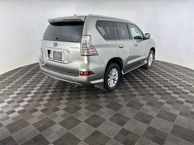 Used 2021 Silver Lexus 460 image 5