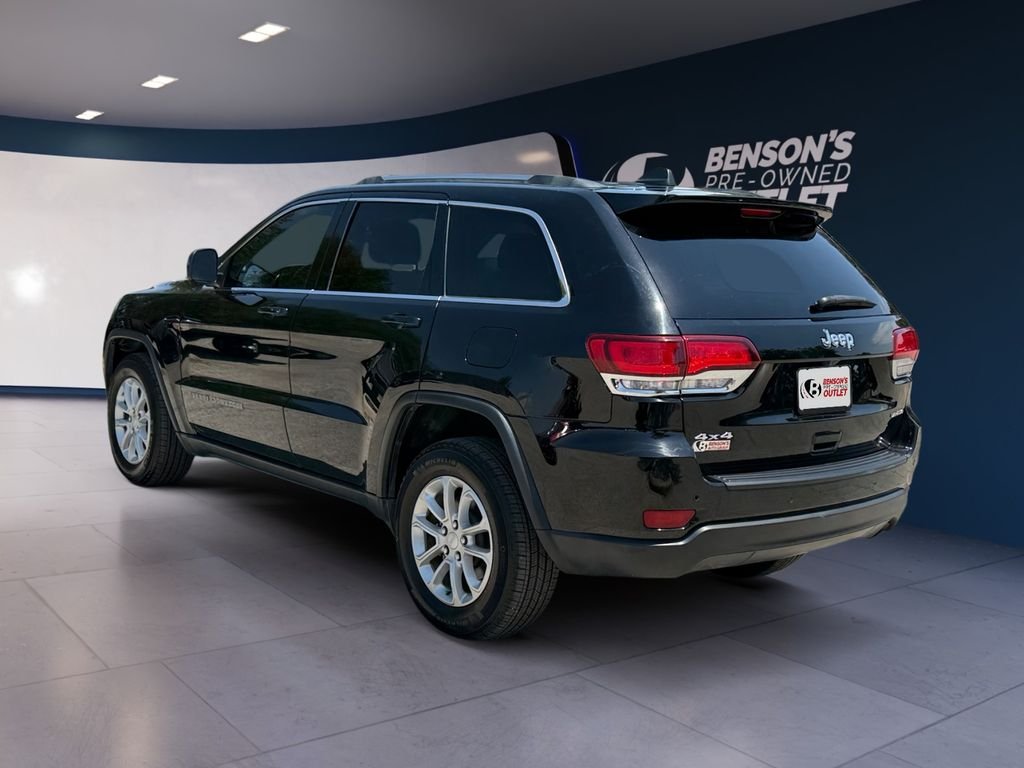 Used 2021 Black Jeep Laredo E image 3