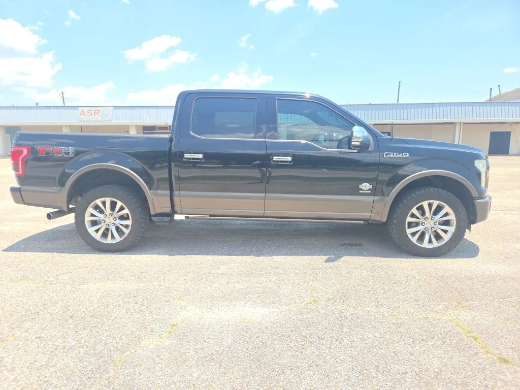 Used 2016 Black Ford King Ranch image 10