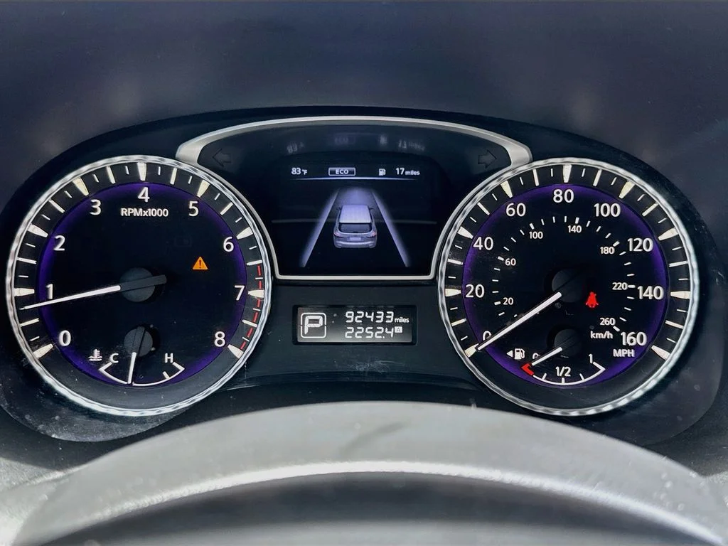 Used 2018 Gray INFINITI Base image 13