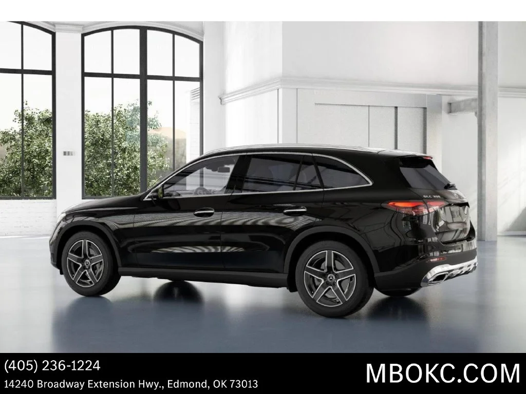 Used 2026 Black Mercedes-Benz GLC 300 image 32
