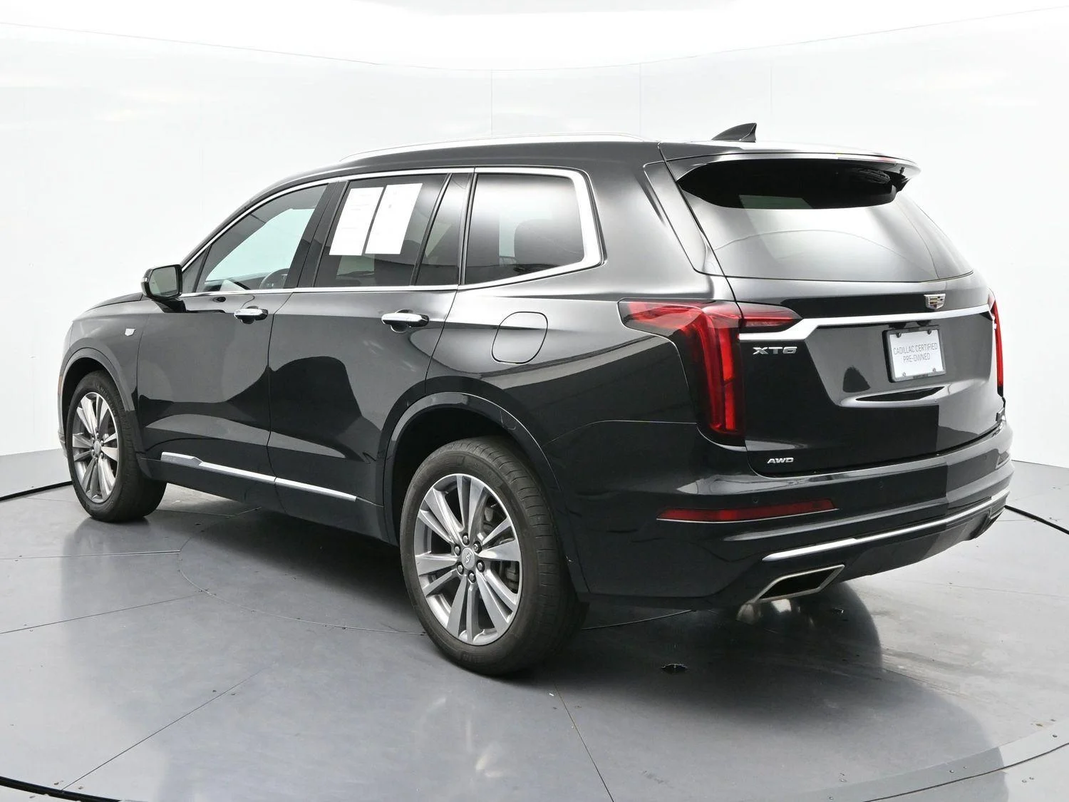 Used 2024 Stellar Black Metallic Cadillac Premium Luxury image 5