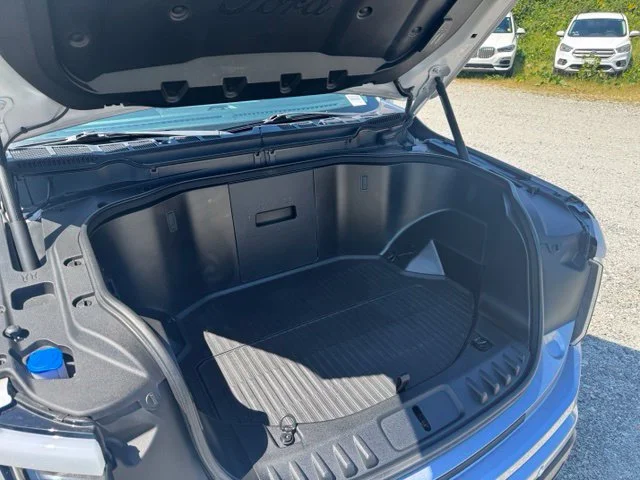 Used 2022 Blue Ford Lariat image 12