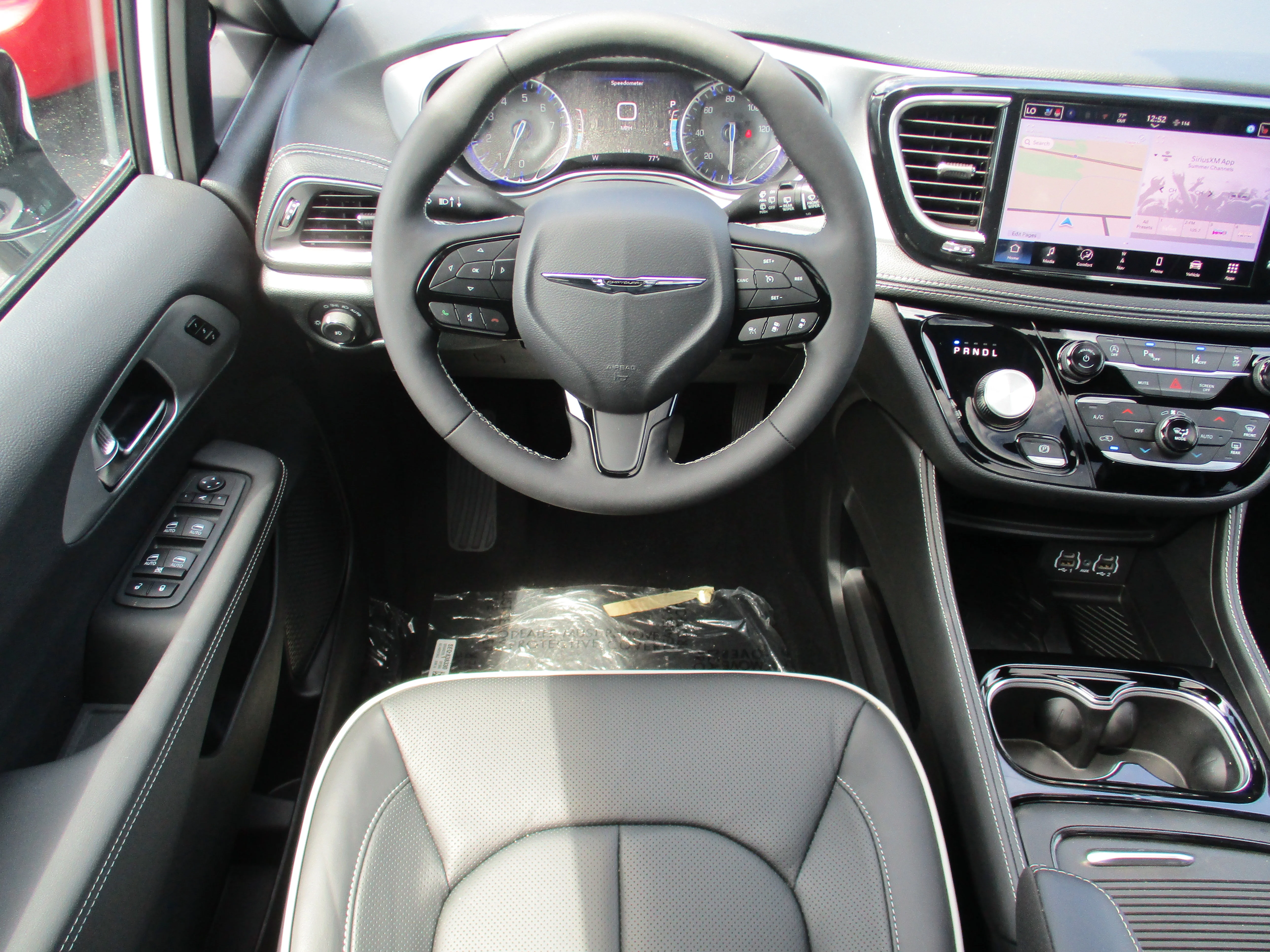 2025 Chrysler Pacifica Limited - Photo 12