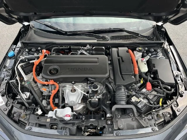 Used 2025  Honda Sport image 27