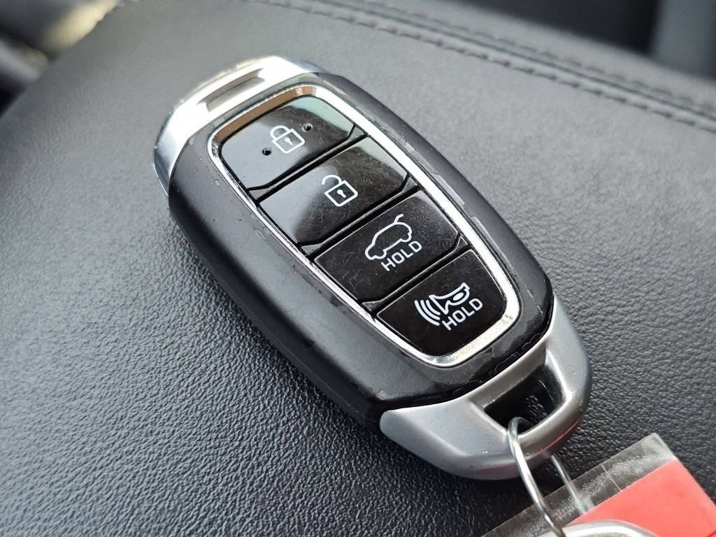 Used 2020 Calypso Red Hyundai Limited image 37