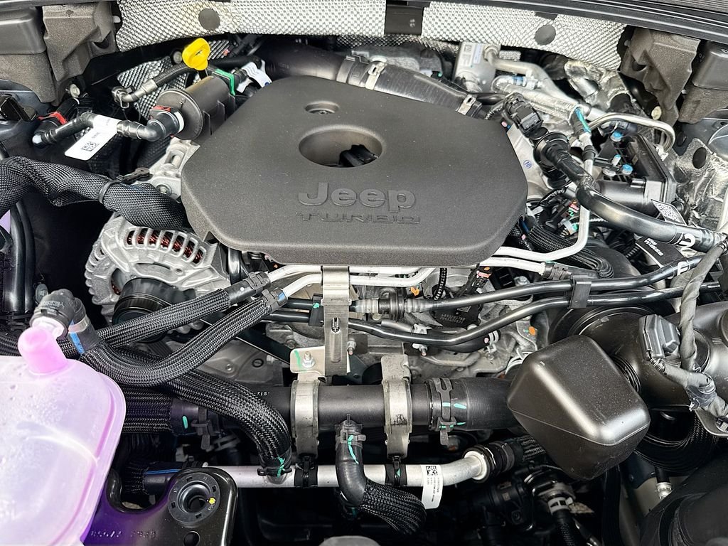 New 2026 Baltic Gray Metallic Clear-Coat Exterior Paint Jeep Laredo Altitude image 33