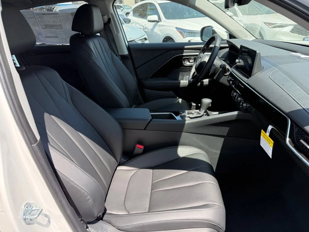New 2026 Platinum White Pearl Acura Base image 17