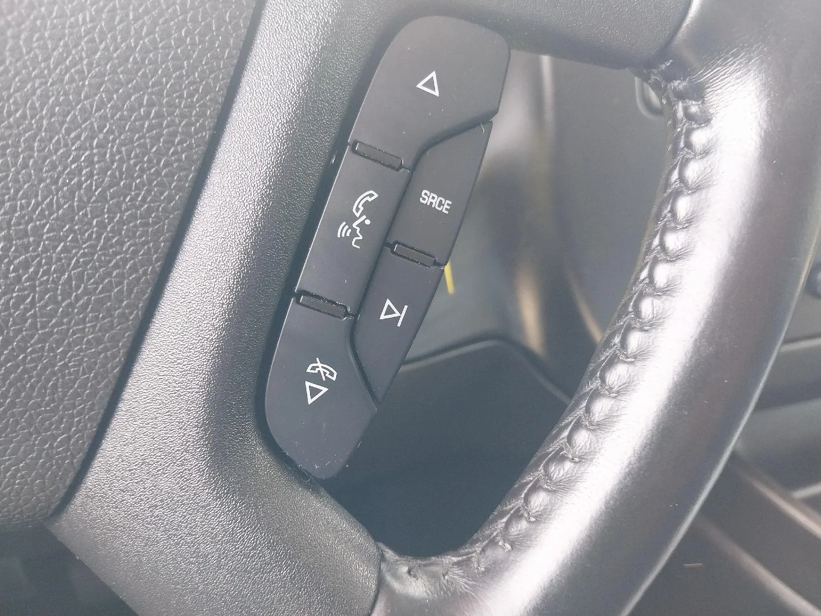 2023 GMC Savana Passenger LS - Photo 18