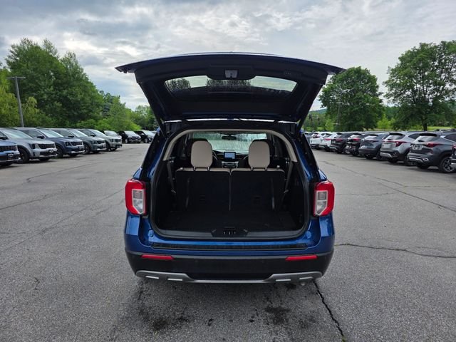 Used 2020 Blue Metallic Ford XLT image 10