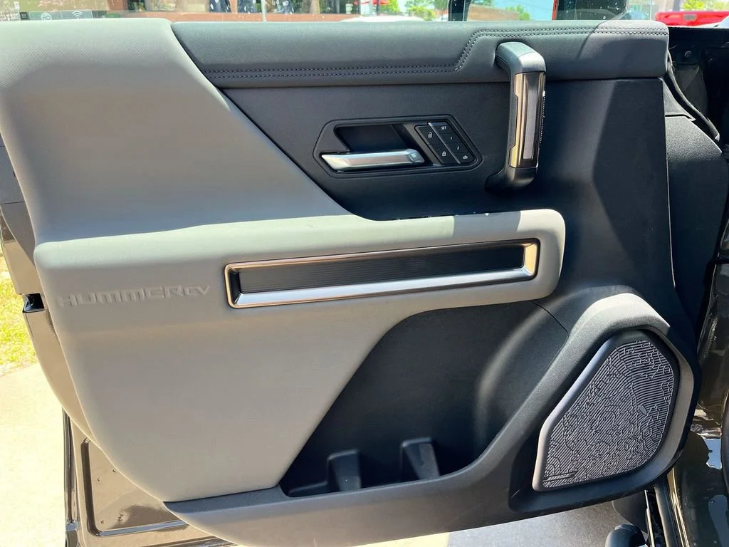 2025 GMC HUMMER EV 2X - Photo 15