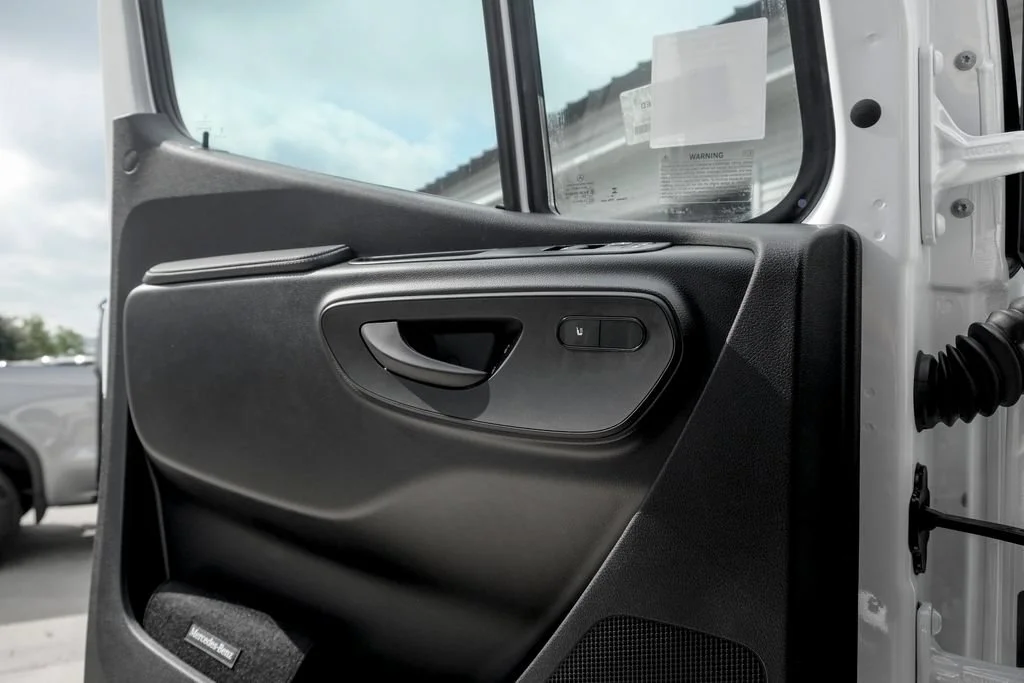 New 2026 Arctic White Mercedes-Benz Cargo 144 WB image 47