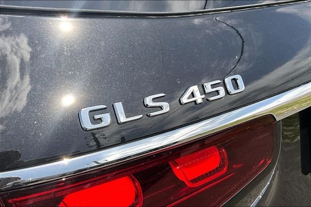 Used 2025 Black Mercedes-Benz GLS 450 image 15