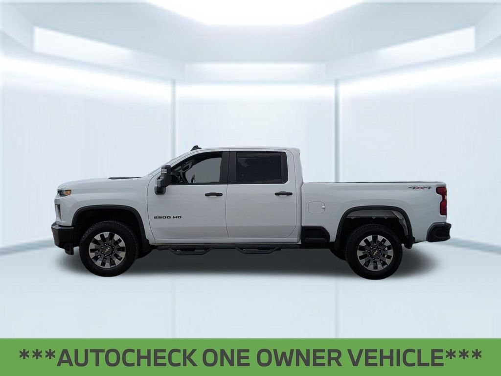 Used 2022 White Chevrolet Custom image 2