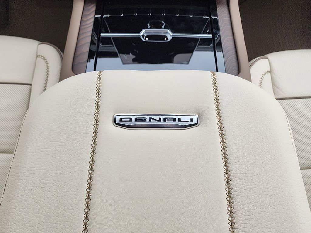 2026 GMC Yukon Denali - Photo 41